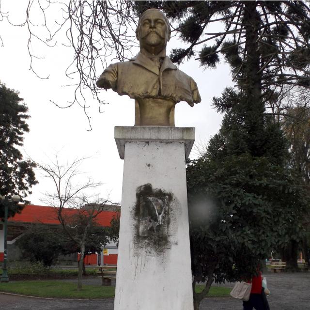 Imagen del monumento José Bunster