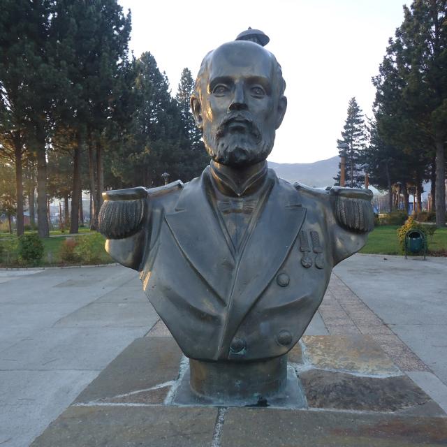 Imagen del monumento Arturo Prat Chacón