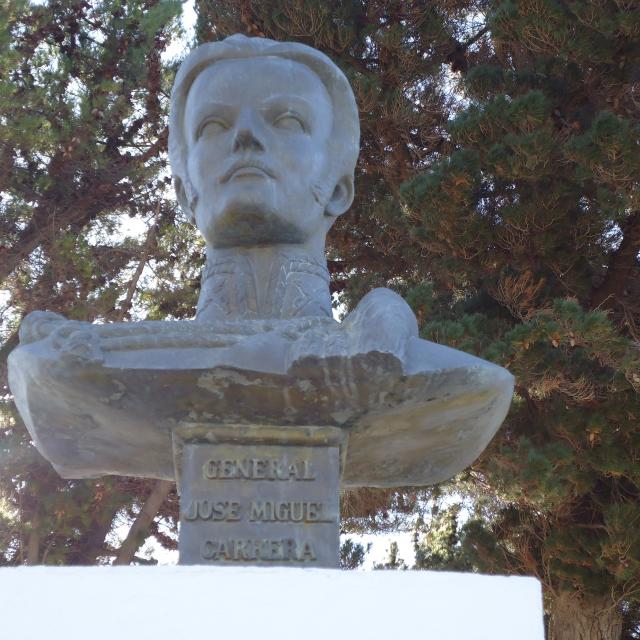 Imagen del monumento José Miguel Carrera