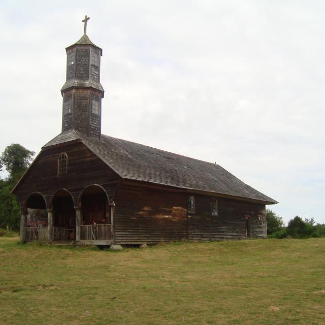 Imagen del monumento Entorno de la Iglesia San Antonio de Colo