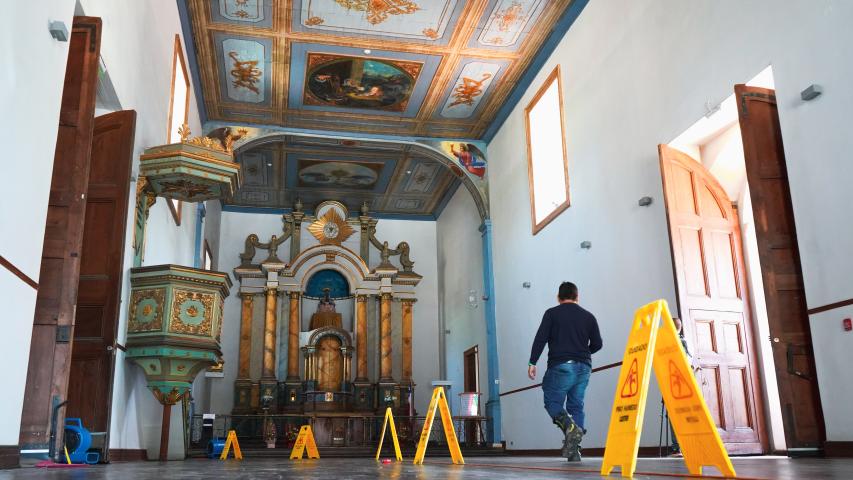 Imagen de  Subsecretaría del Patrimonio y Consejo de Monumentos Nacionales conforman mesa de trabajo para responder a daños de inundación de iglesia La Viñita de Recoleta