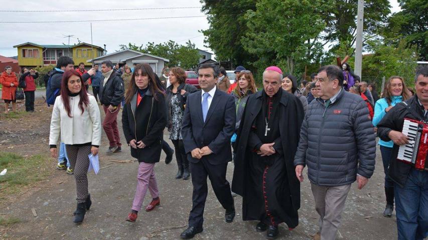 Imagen de Entregan a la comunidad restauración de la Iglesia de Chelín en Chiloé