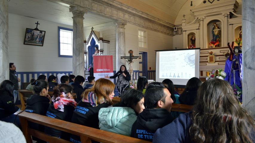 Imagen de Jóvenes participan en 1era Jornada sobre Patrimonio en Chelín