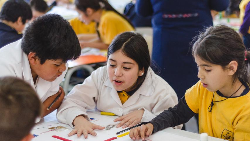 Imagen de Crea el afiche del 1er Día del Patrimonio para Niñas y Niños