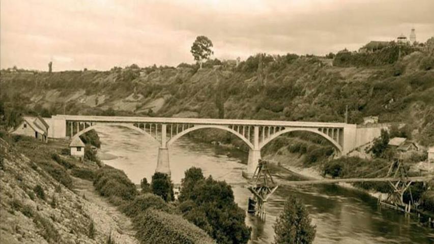 Imagen de Aprueban declaratoria de Monumento Histórico de Puentes Ferroviarios en Los Ríos