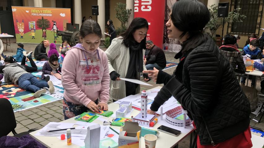 Imagen de Niñas y Niños reconstruyeron Monumentos en papel y convocan a nuevo Día del Patrimonio