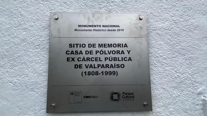 Imagen de Parque Cultural de Valparaíso cuenta con placa que lo identifica como Sitio de Memoria