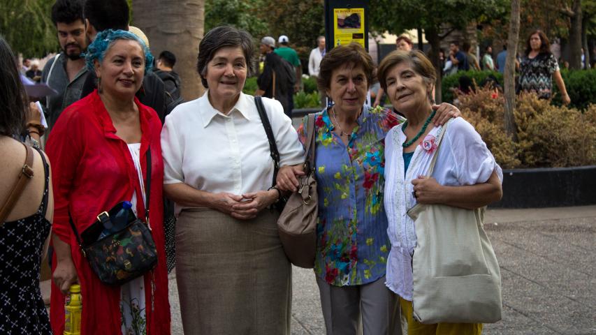 Imagen de Ruta de las memorias de las mujeres recorrió Santiago