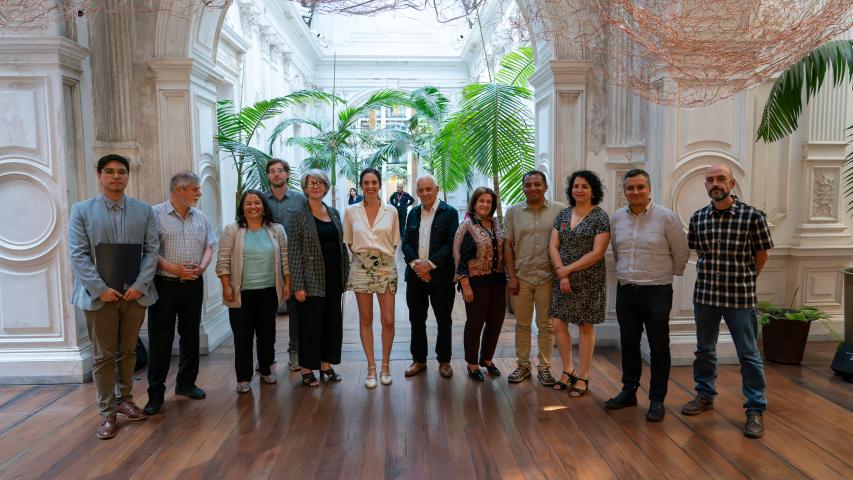 Imagen de Es oficial: los negativos originales de la muestra “El Rostro de Chile” ya son Monumento Histórico