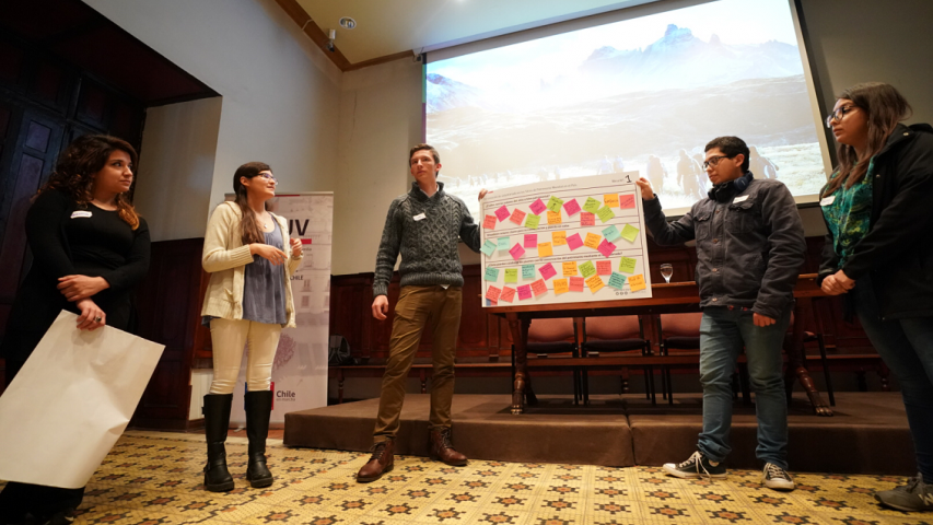 Imagen de Jóvenes participan en jornada de co-creación para levantar  programa de voluntariado patrimonial 