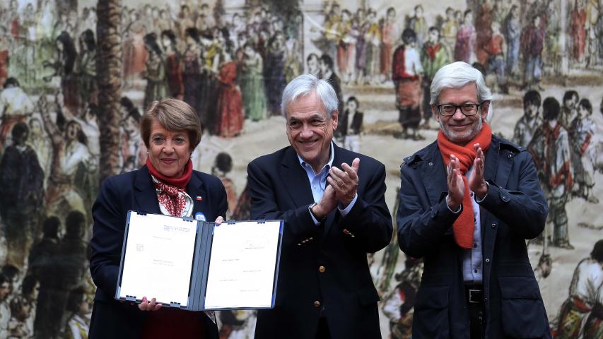 Imagen de Presidente Piñera firma proyecto de ley que promueve el reconocimiento y cuidado del patrimonio cultural de Chile