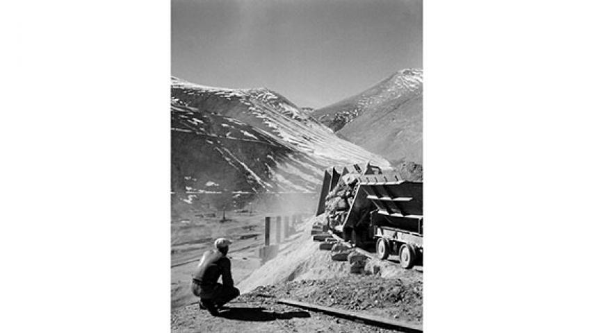 Descarga de un tren, 1947