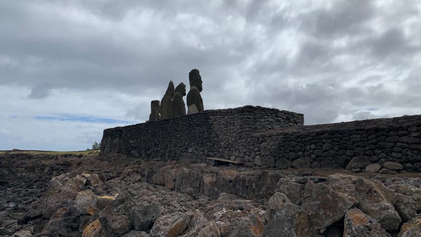 Imagen de A paso firme avanzan las obras para proteger Ahu Vai Uri, en Rapa Nui, impulsadas por el CMN