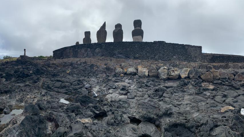 Imagen de A paso firme avanzan las obras para proteger Ahu Vai Uri, en Rapa Nui, impulsadas por el CMN