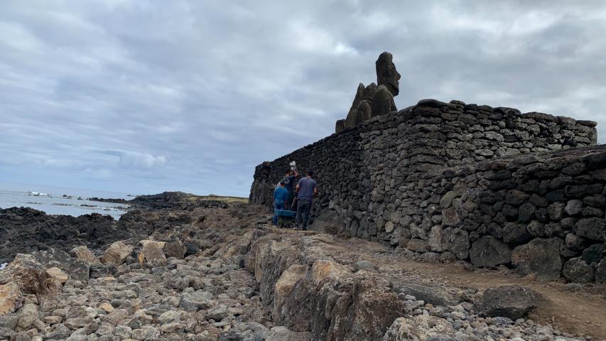 Imagen de A paso firme avanzan las obras para proteger Ahu Vai Uri, en Rapa Nui, impulsadas por el CMN