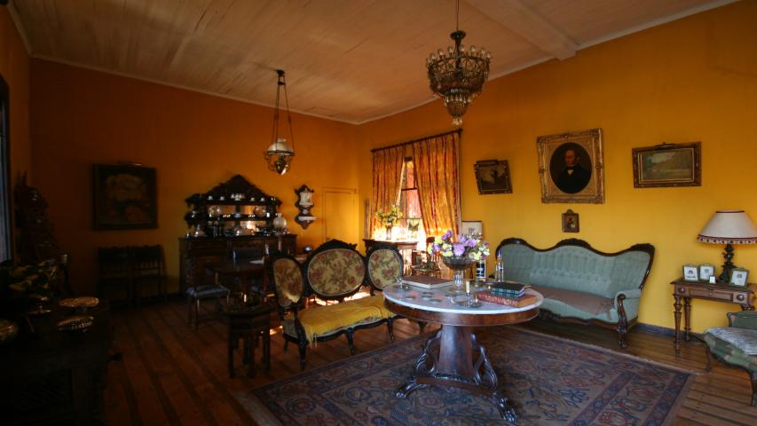 Imagen de Consejo de Monumentos Nacionales tomará acciones legales por robo de antigüedades en casona histórica de Alhué