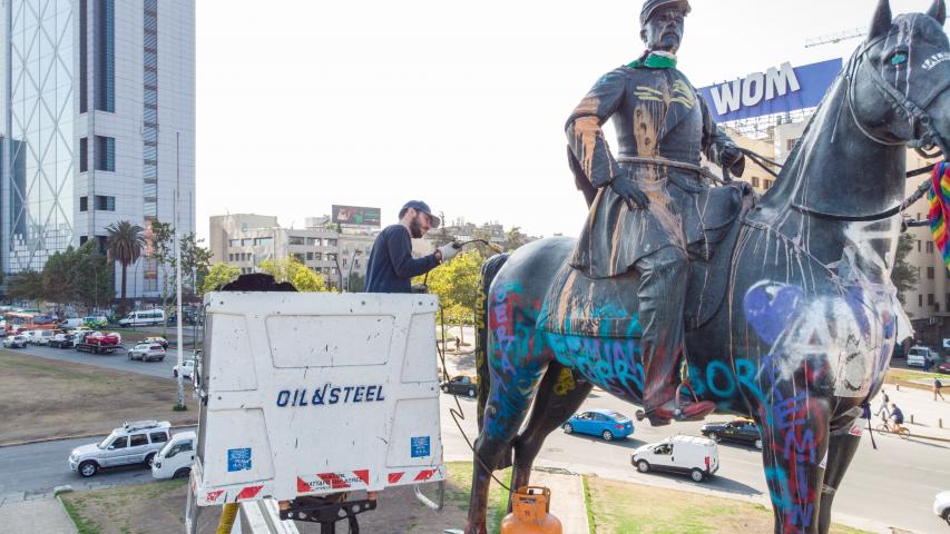 Imagen de CMN realiza obras de reforzamiento de piezas en monumento a Baquedano