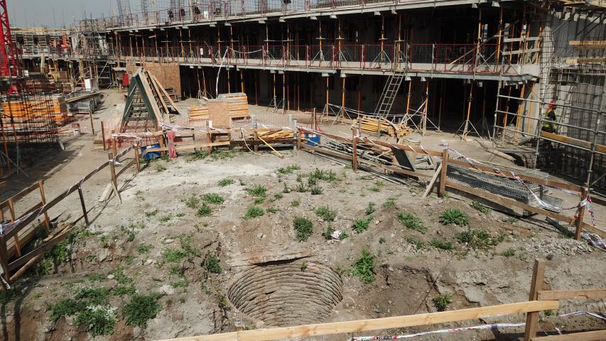 Imagen de El histórico pozo que descubrieron las obras de Maestranza San Eugenio