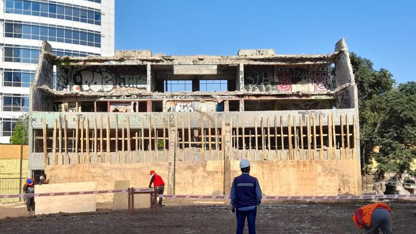 Imagen de Deconstrucción del Monumento Histórico Villa San Luis de Las Condes