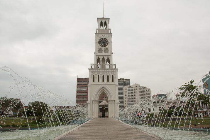 Imagen del monumento Torre-reloj de la Plaza Prat de Iquique