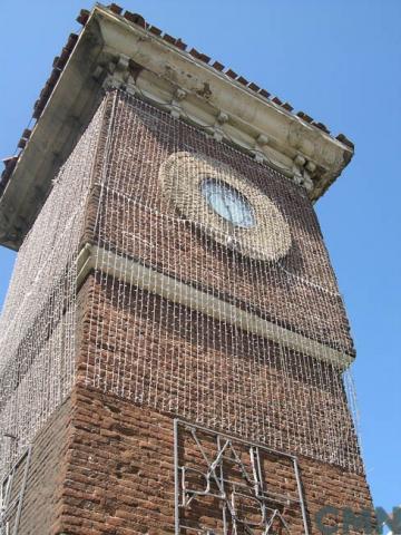 Imagen del monumento Reloj con su torre, ubicado en la Estación Barón de los Ferrcarriles del Estado