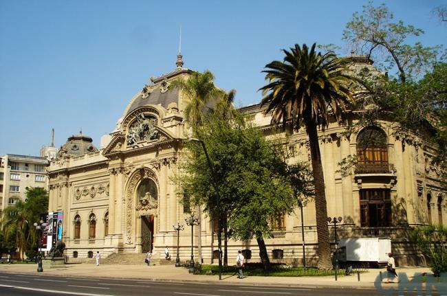 Imagen del monumento Museo Nacional de Bellas Artes comprendiento también la parte ocupada actualmente por el Museo de Arte Contemporáneo
