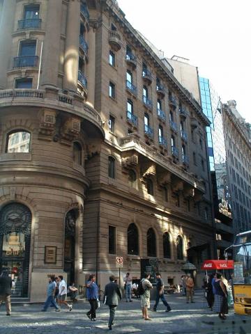 Imagen del monumento Edificio del Banco de Santiago (ex hotel Mundial)