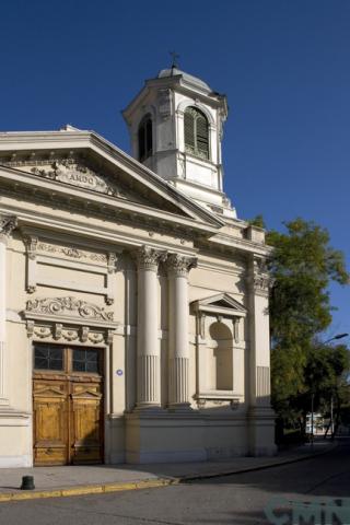 Imagen del monumento Templo parroquial de los Santos Ángeles Custodios