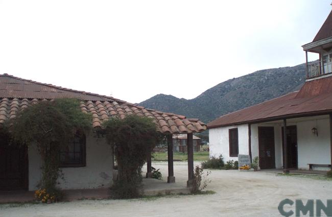 Imagen del monumento Capilla y casa del ex Fundo El Manzano.