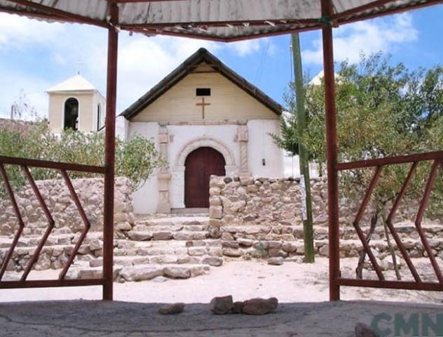 Imagen del monumento Iglesia de San Salvador de Limaxiña