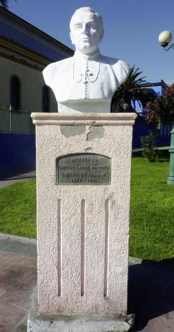 Imagen del monumento Carlos Labbé Márquez