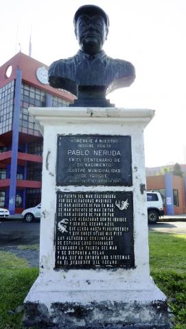 Imagen del monumento Pablo Neruda