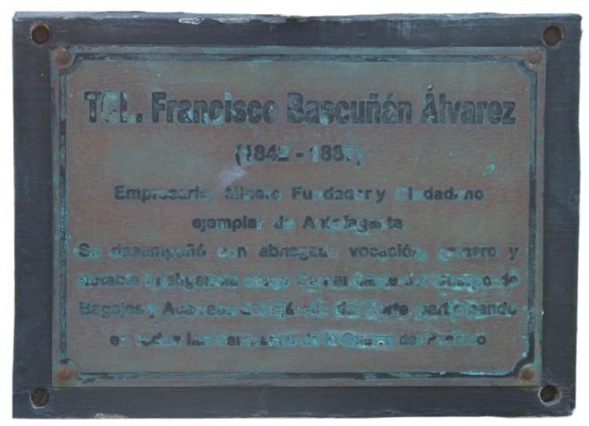 Imagen del monumento Francisco Bascuñan Álvarez