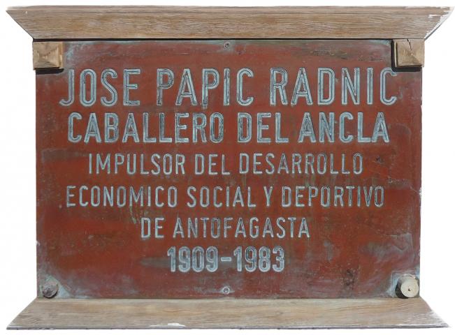 Imagen del monumento Jose Papic Radnic Caballero Del Ancla