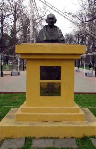 Imagen del monumento Mahatma Gandhi
