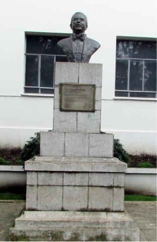 Imagen del monumento CLaudio Arrau