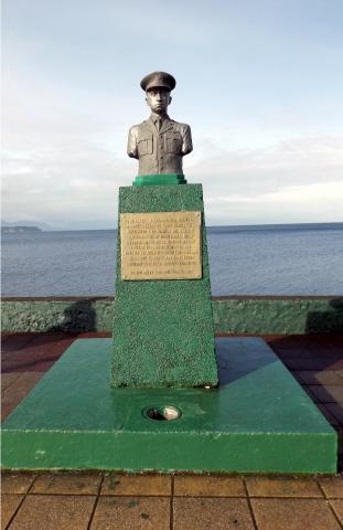 Imagen del monumento Dagoberto Godoy