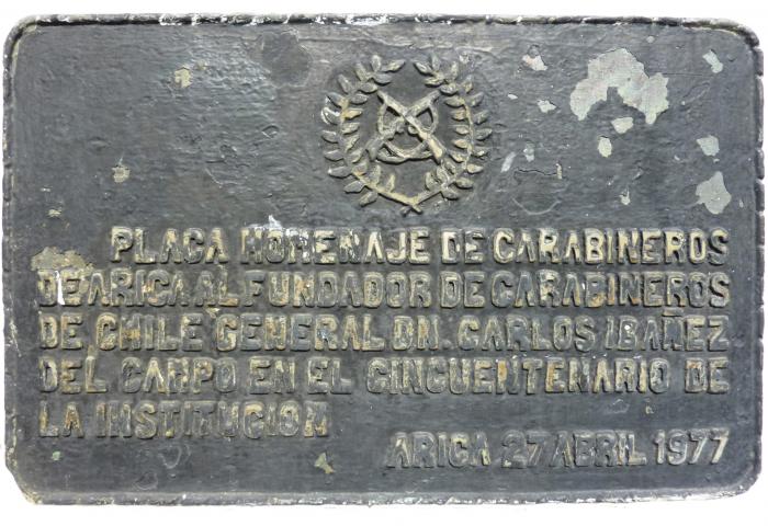 Imagen del monumento Placa Homenaje A Carabineros De Arica Al Fundador De Carabineros De Chile Gral. Carlos Ibañez Del Campo