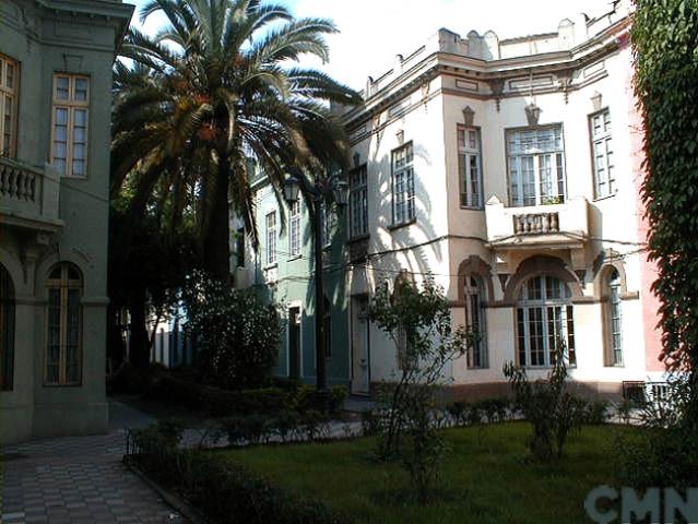 Imagen del monumento Lucrecia Valdés, Adriana Cousiño, Hurtado Rodríguez y calles aledañas