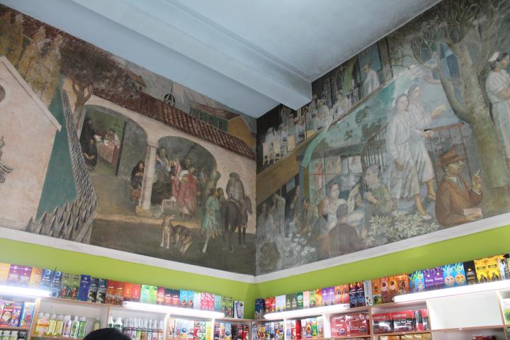 Imagen del monumento "Historia de la Medicina y Farmacología en Chile"