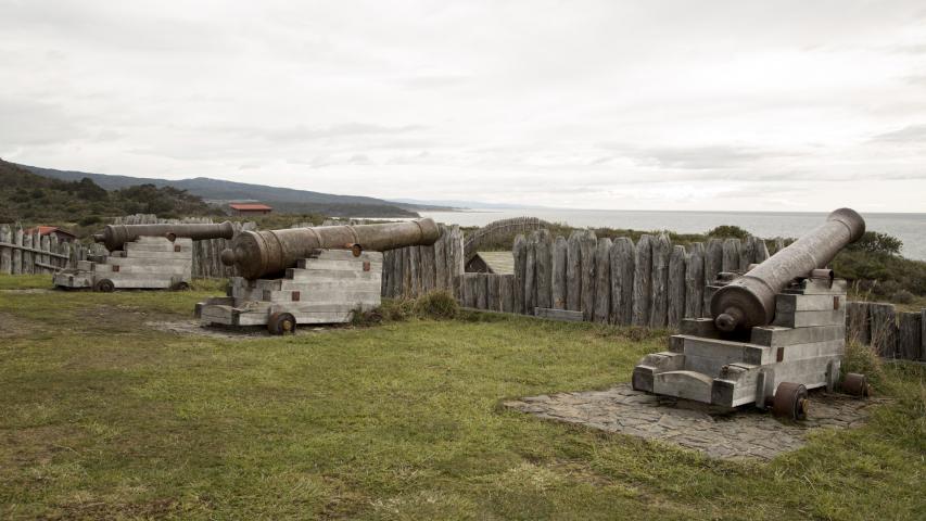 Imagen del monumento Fuerte Bulnes y toda la península denominada Punta Santa Ana