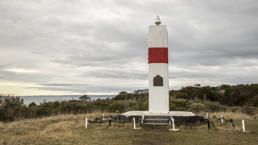 Imagen del monumento Fuerte Bulnes y toda la península denominada Punta Santa Ana