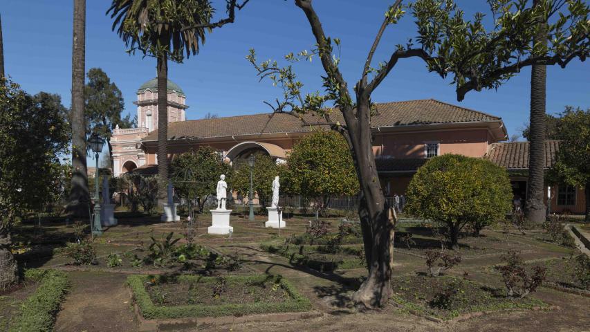 Imagen del monumento Entorno de la casa patronal y otras dependencias de la hacienda San José del Carmen el Huique