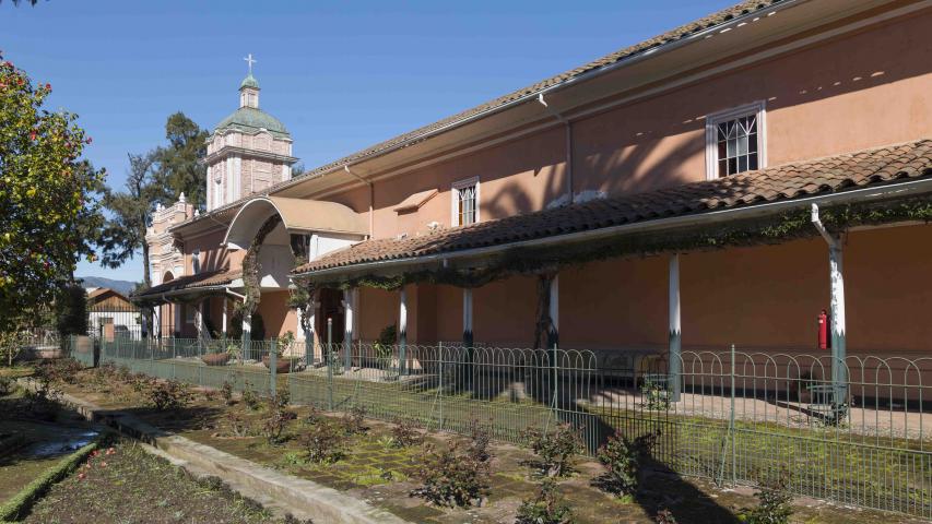 Imagen del monumento Casa Patronal, Capilla y dependencias contiguas de la Hacienda San José del Carmen El Huique