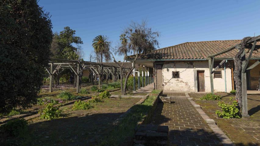 Imagen del monumento Casa Patronal, Capilla y dependencias contiguas de la Hacienda San José del Carmen El Huique