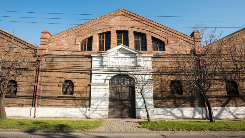 Imagen del monumento Las Bodegas de la viña Santa Carolina