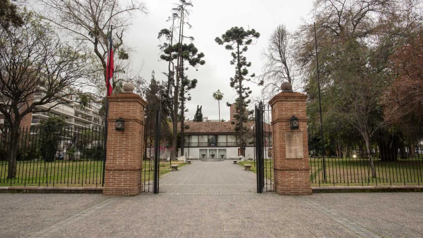 Imagen del monumento Edificio y parque del Instituto Cultural de Las Condes