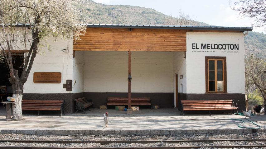 Imagen del monumento Construcciones existentes a lo largo del trazado del ex ferrocarril de Puente Alto a El Volcán