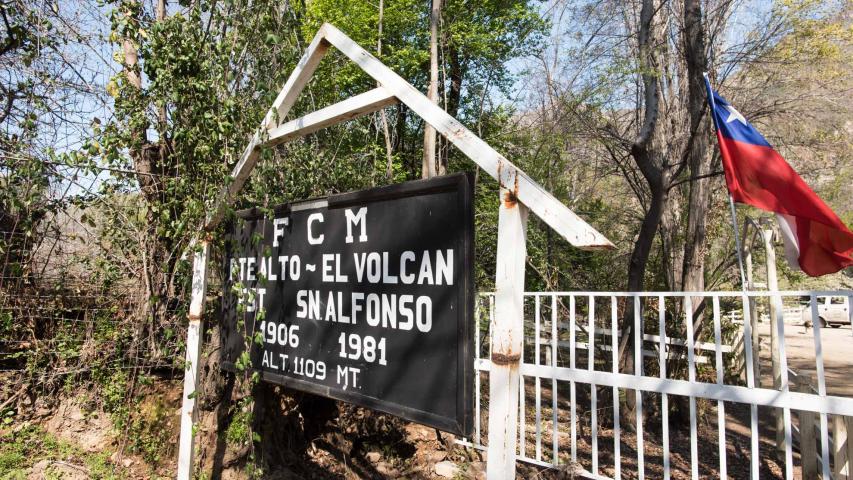 Imagen del monumento Construcciones existentes a lo largo del trazado del ex ferrocarril de Puente Alto a El Volcán