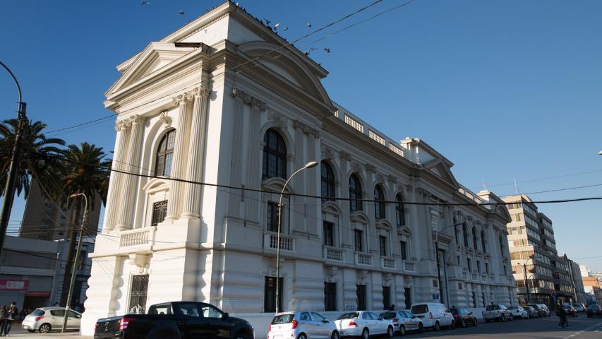 Imagen del monumento Biblioteca Santiago Severín y su entorno